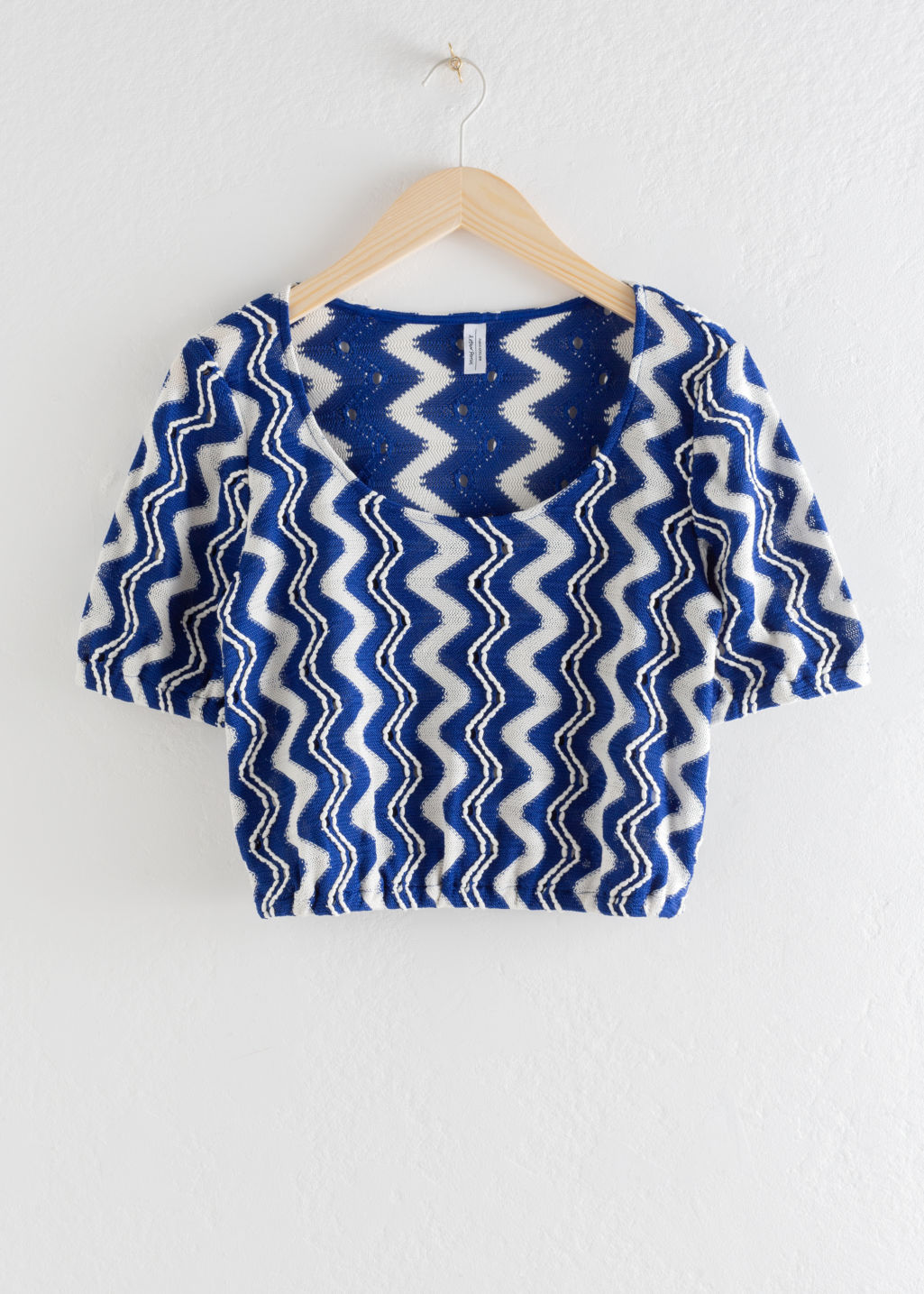 Jacquard Wave Crop Top - Blue White - Tops & T-shirts - & Other Stories
