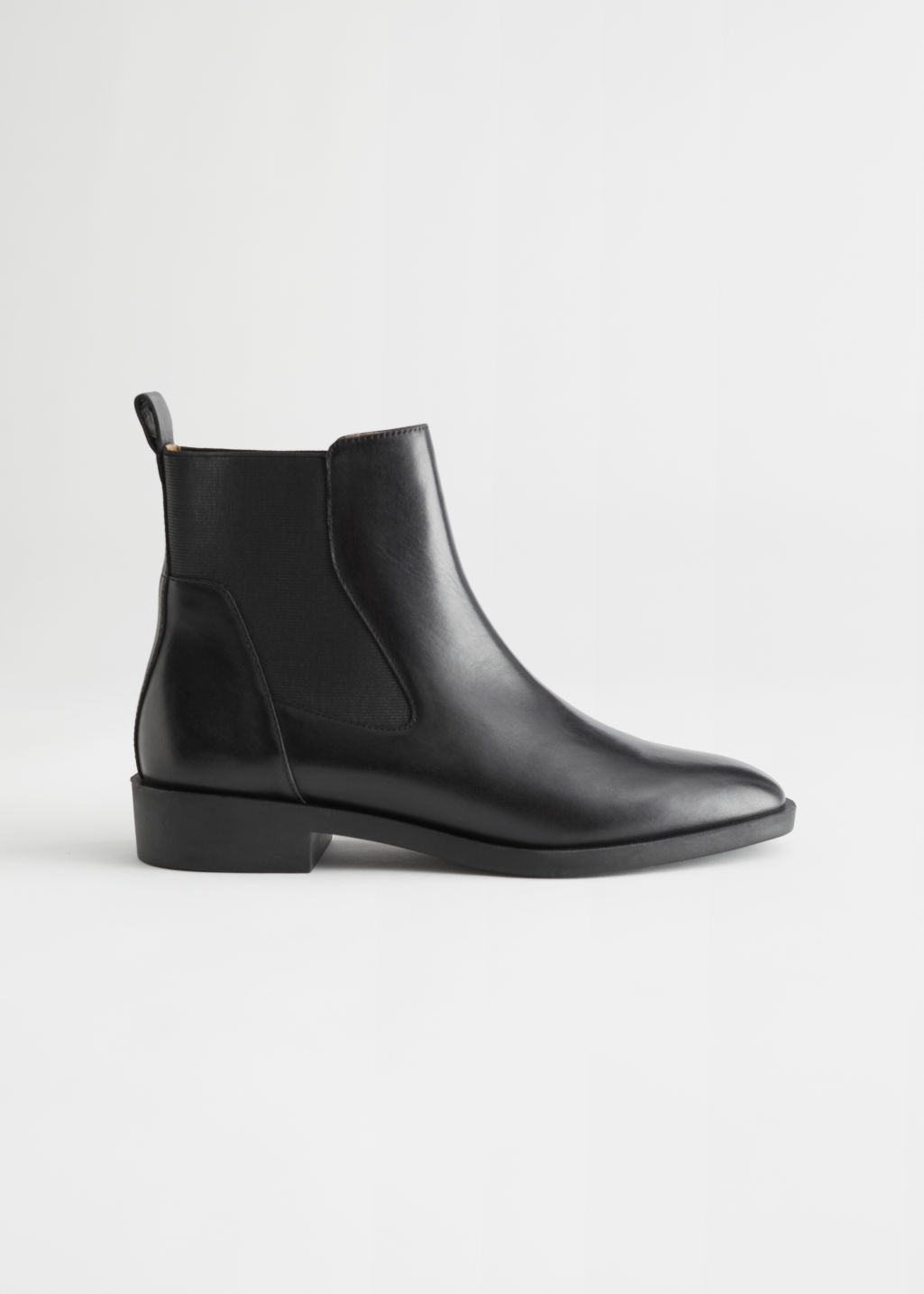 Almond Toe Leather Chelsea Boots - Black - Chelseaboots - & Other Stories