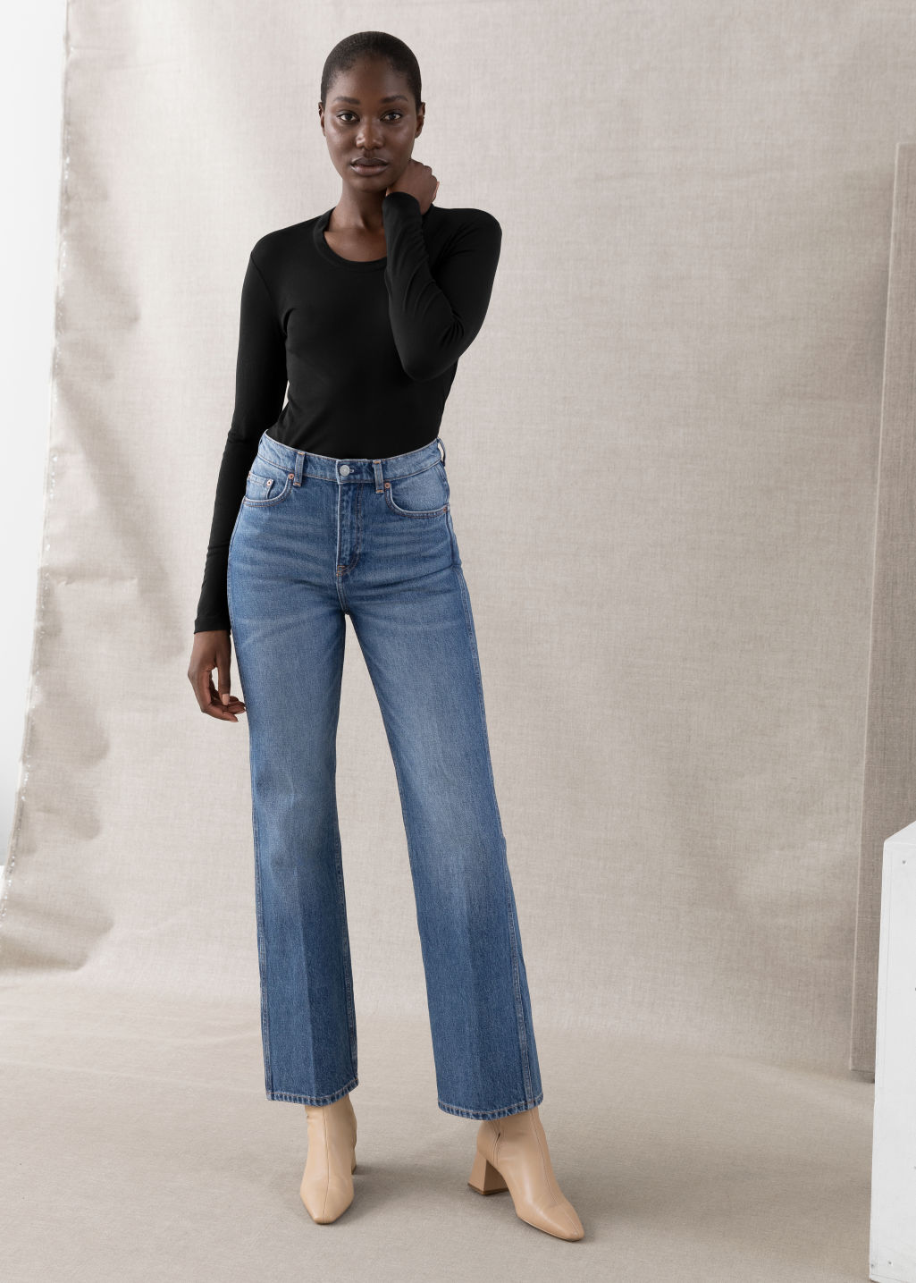 Flared High Waist Jeans - White - Jeans - & Other Stories