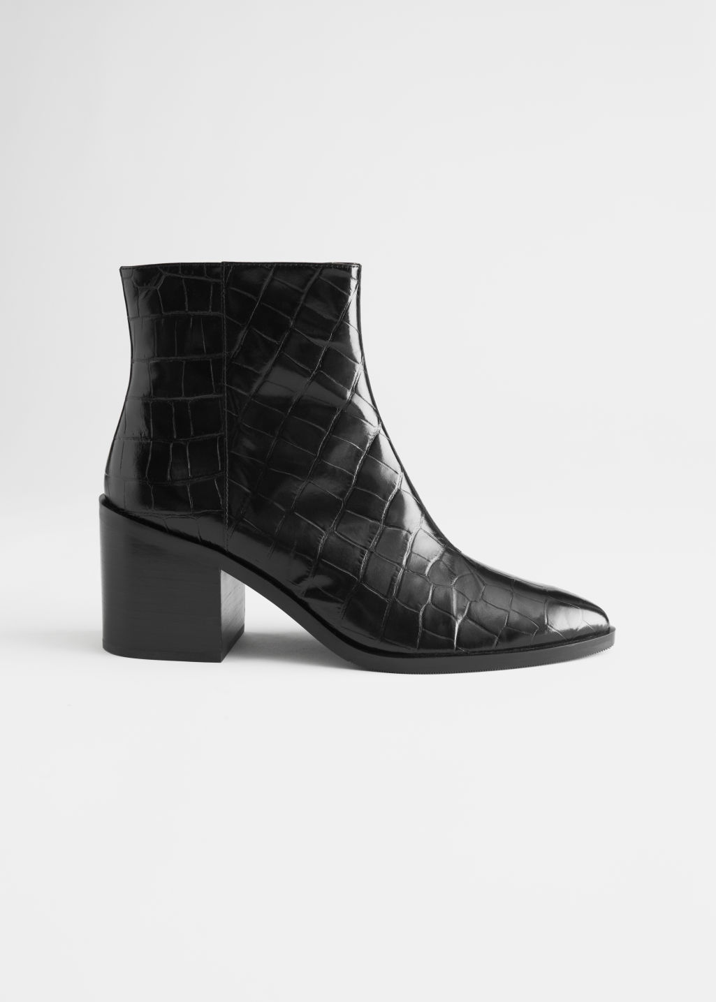 Croc Embossed Leather Ankle Boots - Black Croco - Ankleboots - & Other Stories