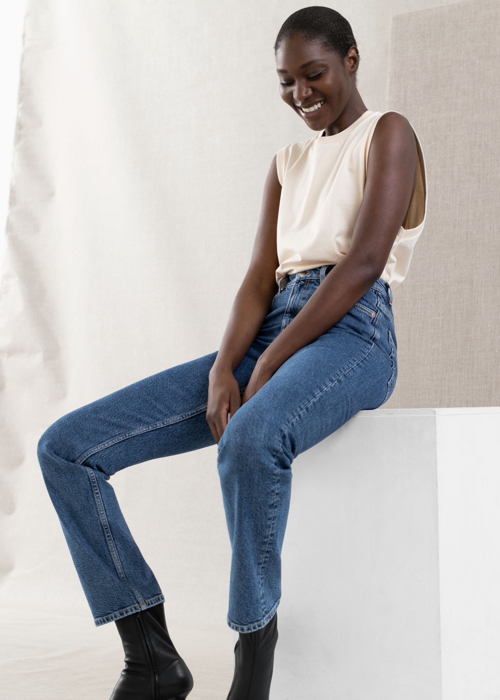 Favourite Cut Jeans - Mid Blue - Jeans - & Other Stories