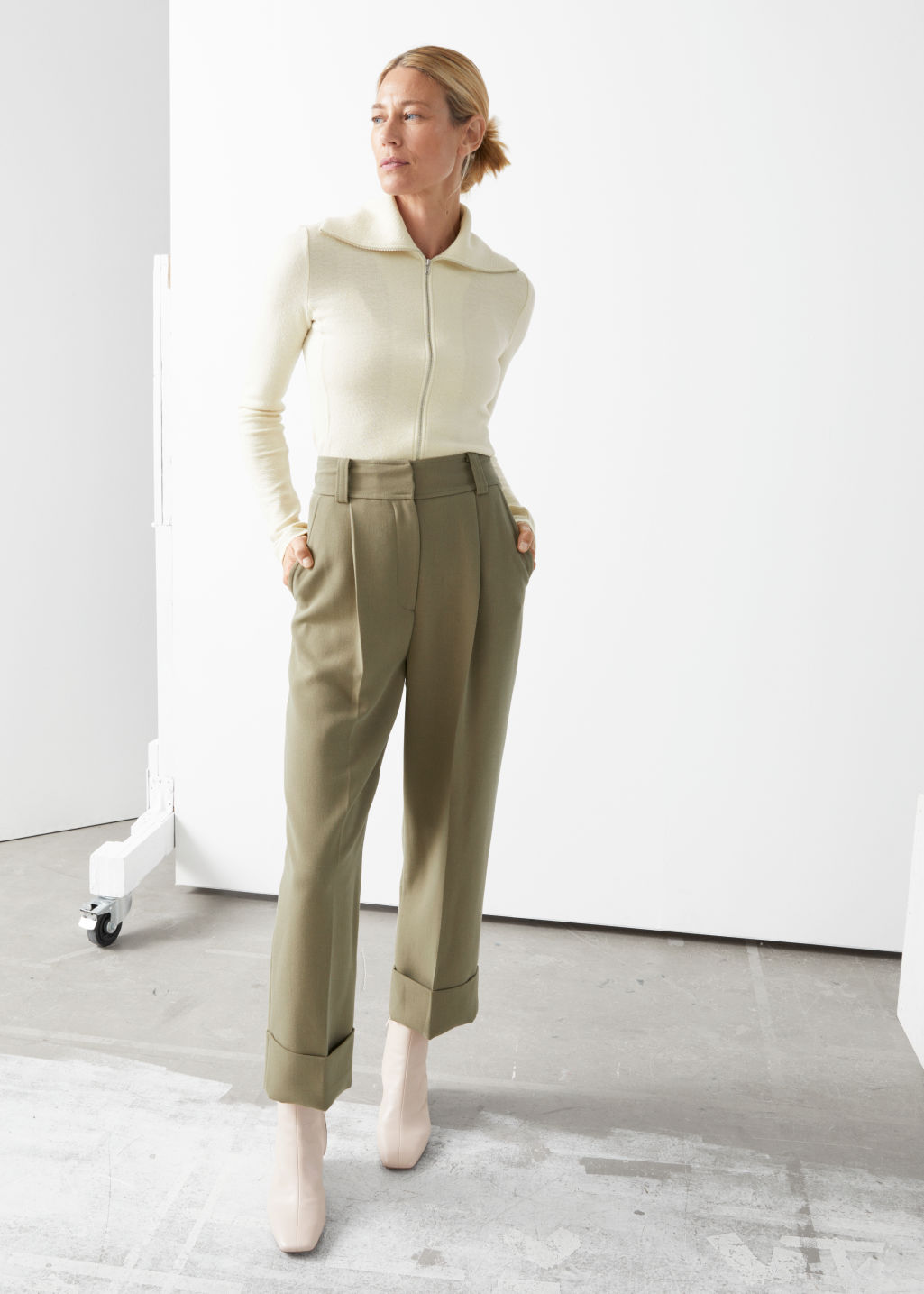 Wide Fold-Up Cuff Trousers - Khaki - Trousers - & Other Stories