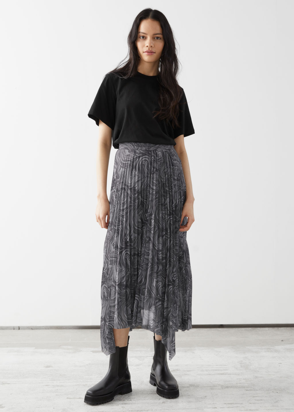 Pleated Asymmetric Midi Skirt - Grey Print - Midi skirts - & Other Stories
