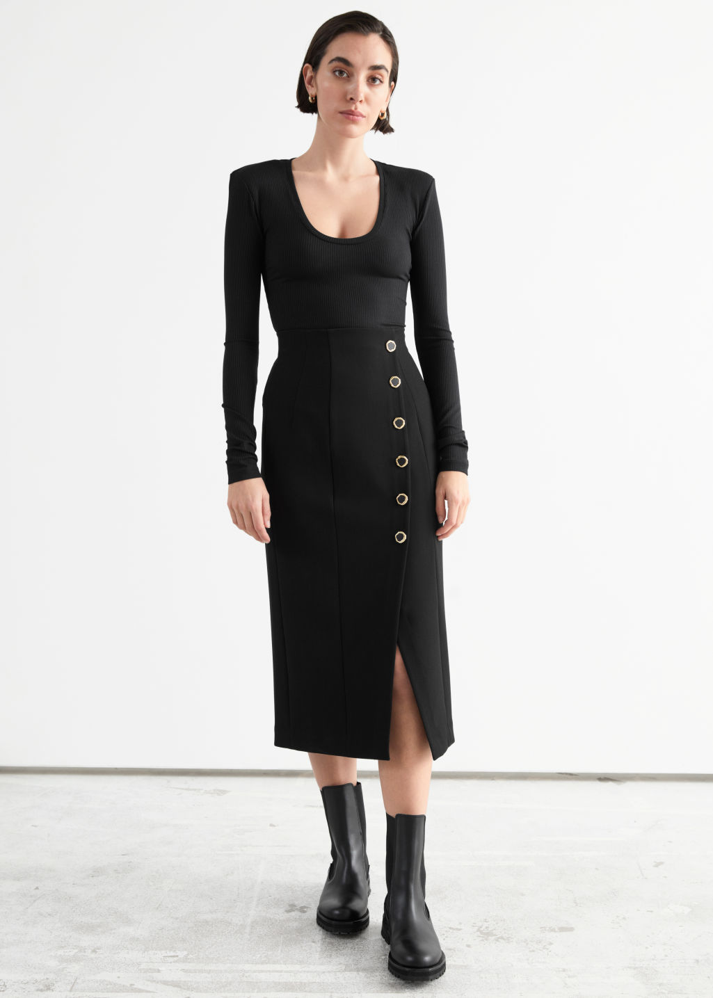 Fitted Asymmetrical Pencil Midi Skirt - Black - Midi skirts - & Other Stories
