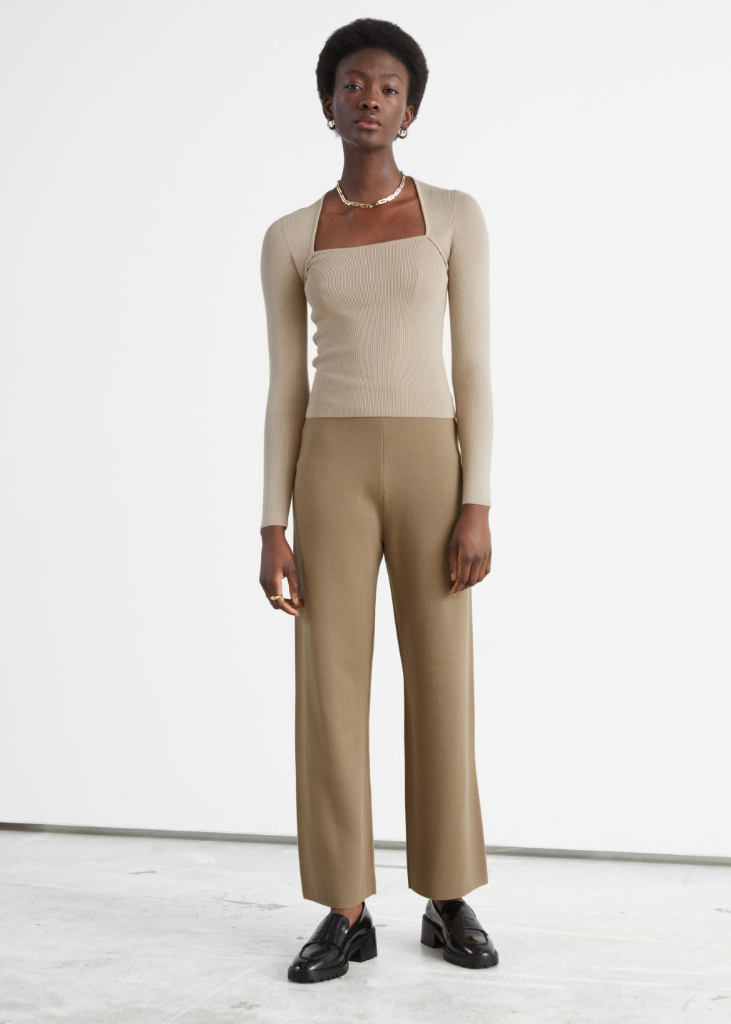 Relaxed Knit Trousers - Mole - Trousers - & Other Stories