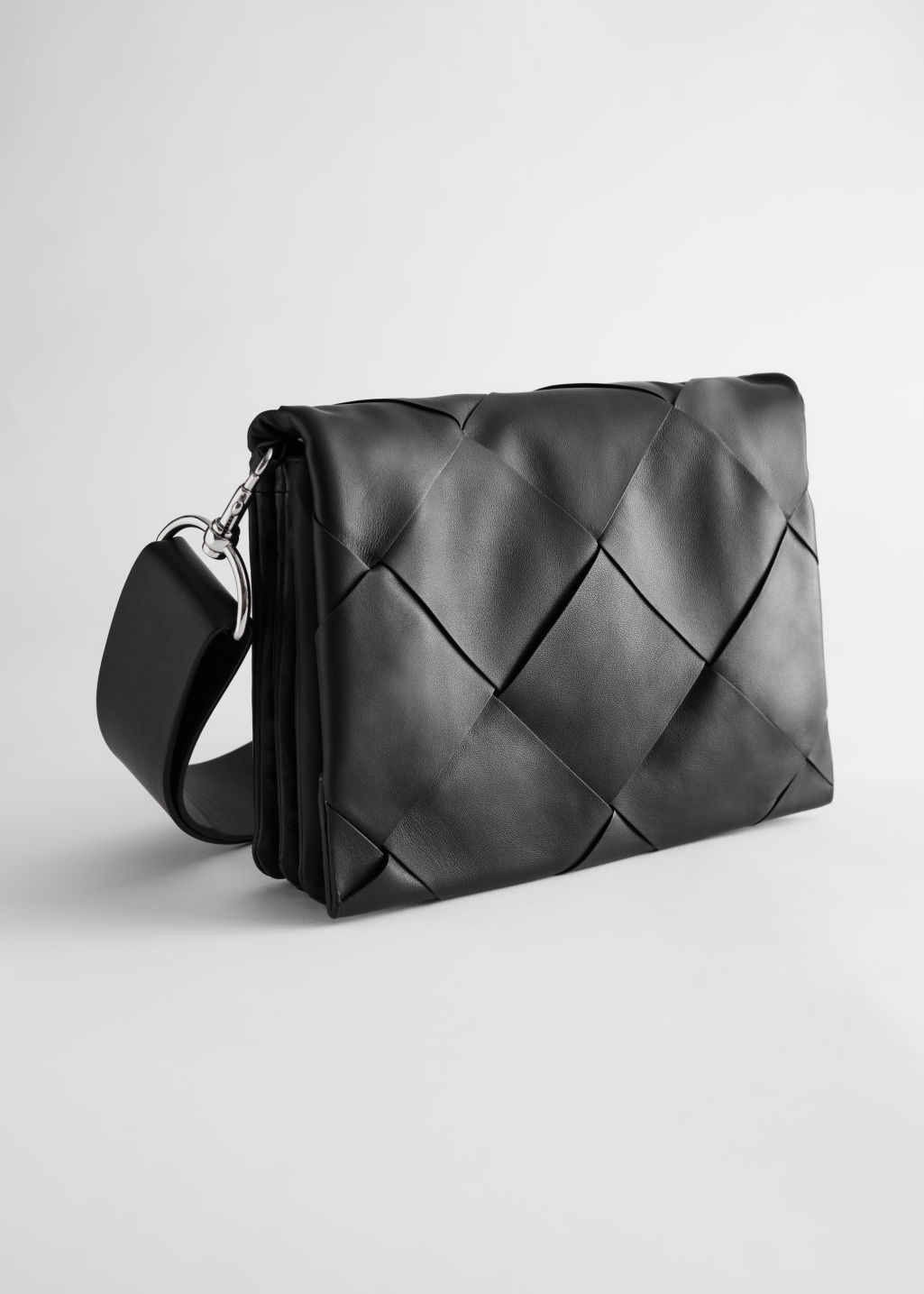Leather Diamond Braided Crossbody Bag - Black - Shoulderbags - & Other Stories