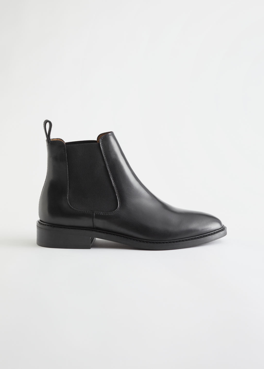 Almond Toe Leather Chelsea Boots - Black - Chelseaboots - & Other Stories