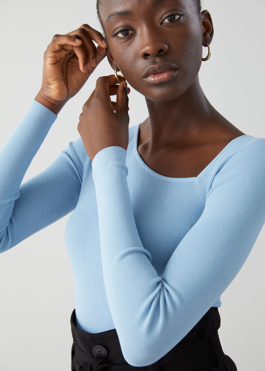 Fitted Cropped Asymmetric Sweater - Light Blue - Sweaters - & Other Stories