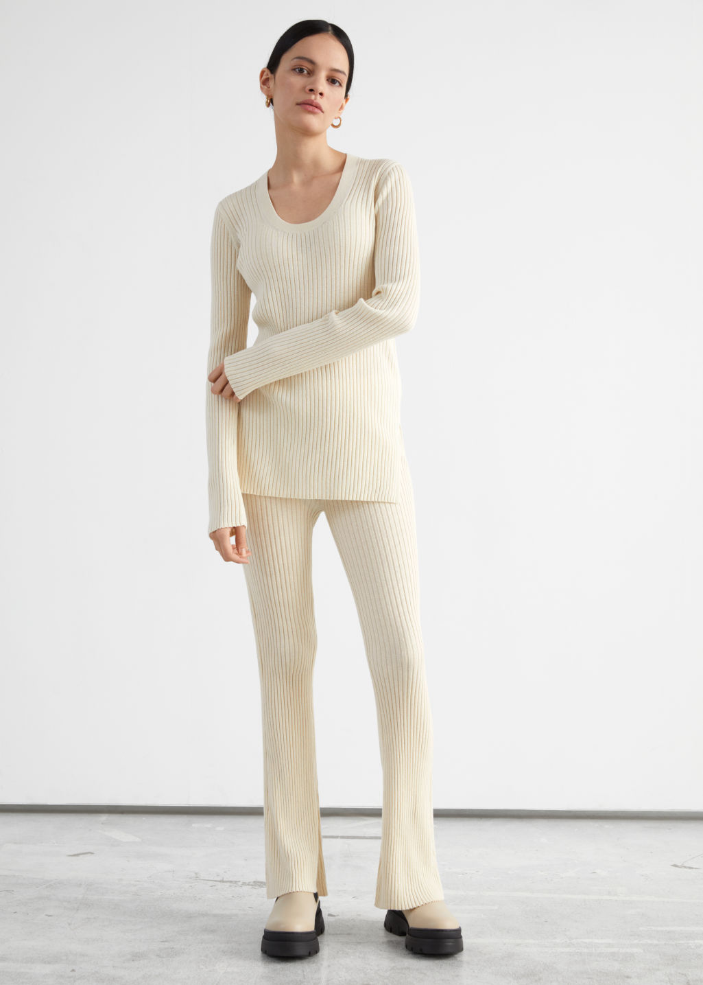 Fitted Mulberry Silk Blend Rib Trousers - Cream - Trousers - & Other Stories